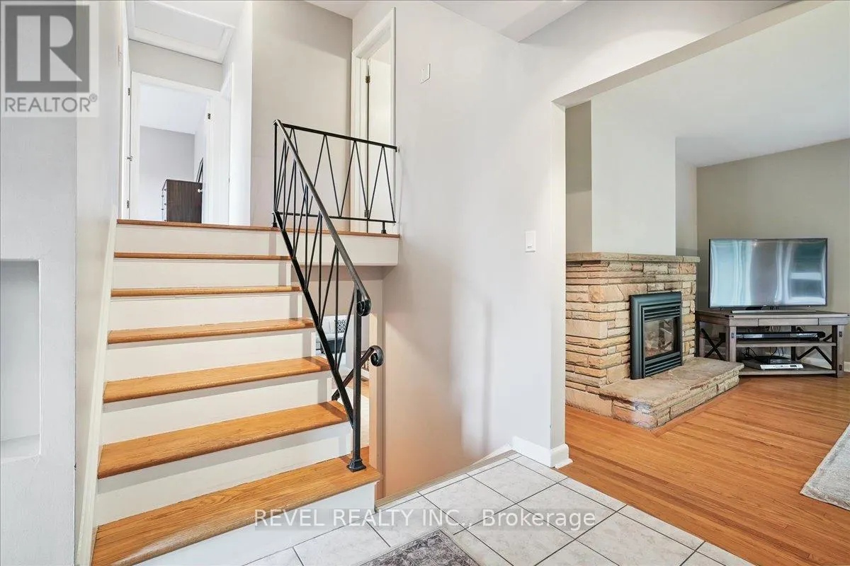 18 BRENTWOOD DRIVE