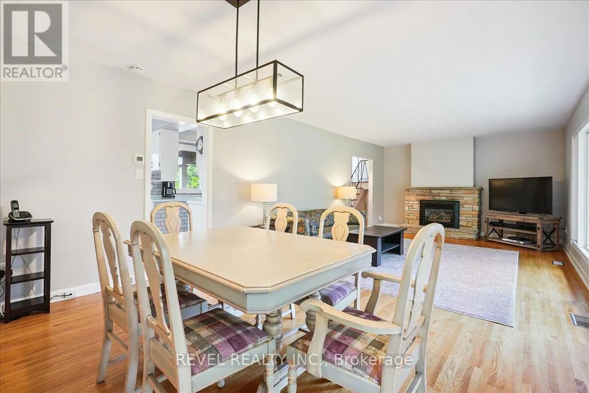 18 BRENTWOOD DRIVE