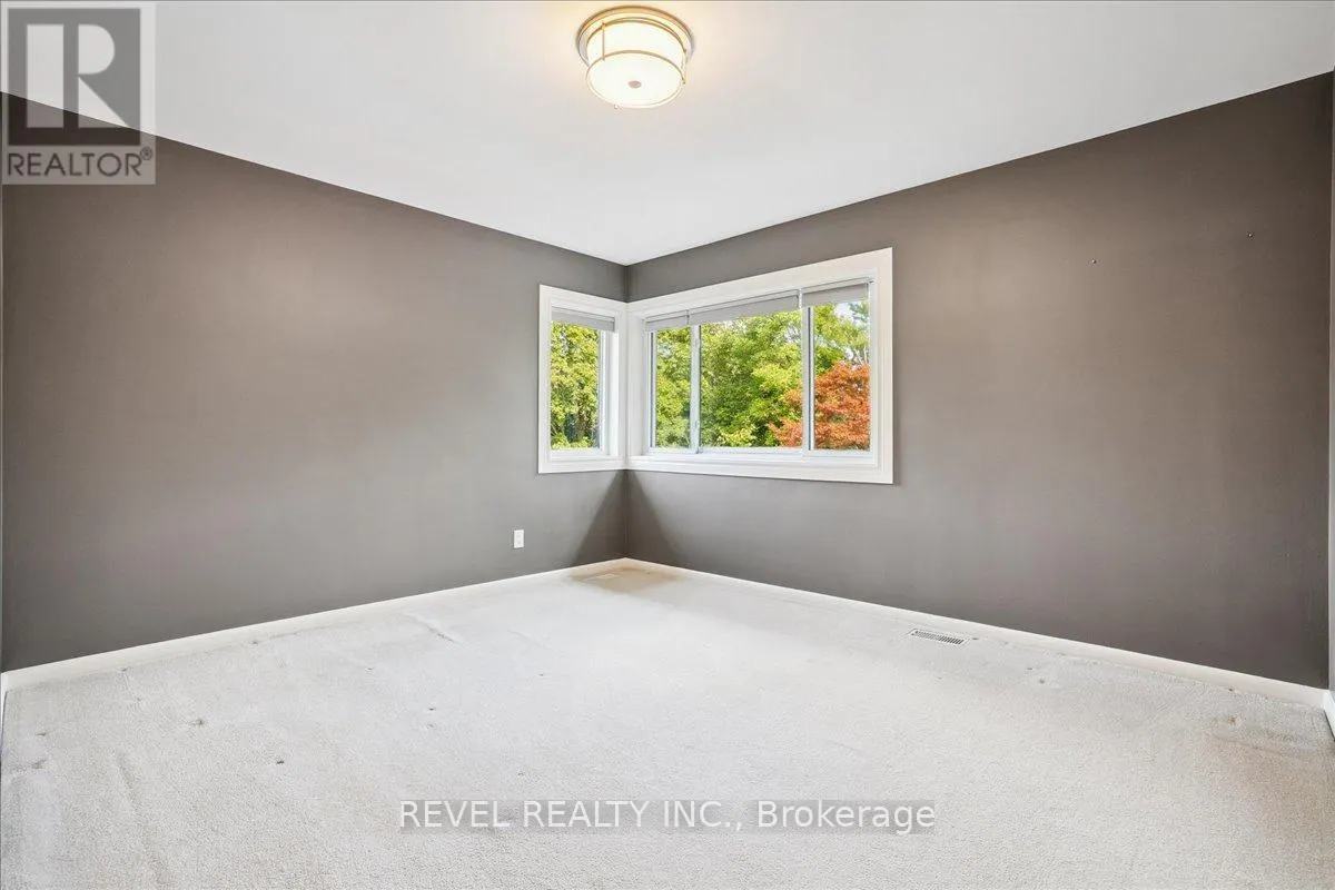 18 BRENTWOOD DRIVE