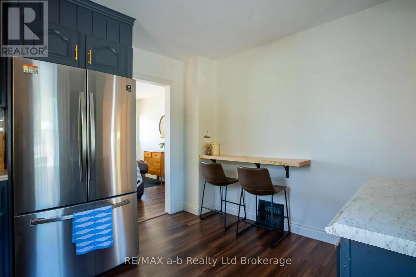 6 RODGERS STREET