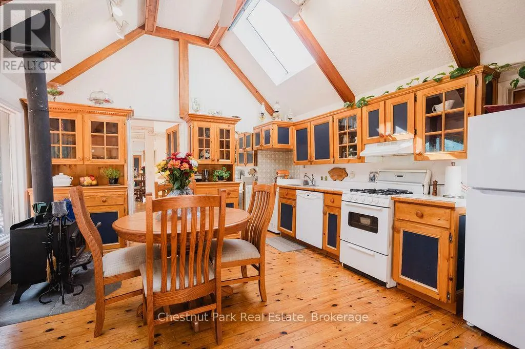 1150 CARLSMOUNT ROAD