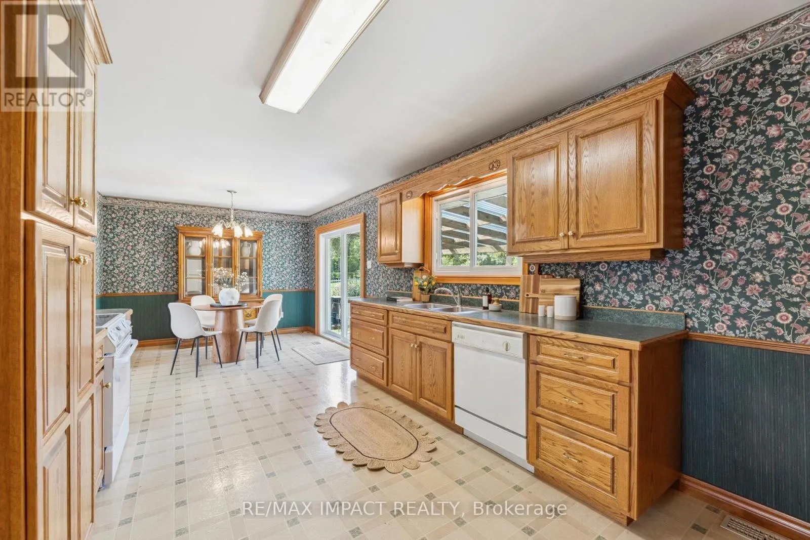 298 PLATI AVENUE