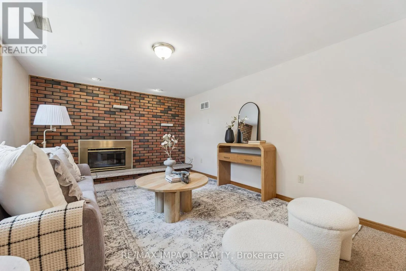298 PLATI AVENUE
