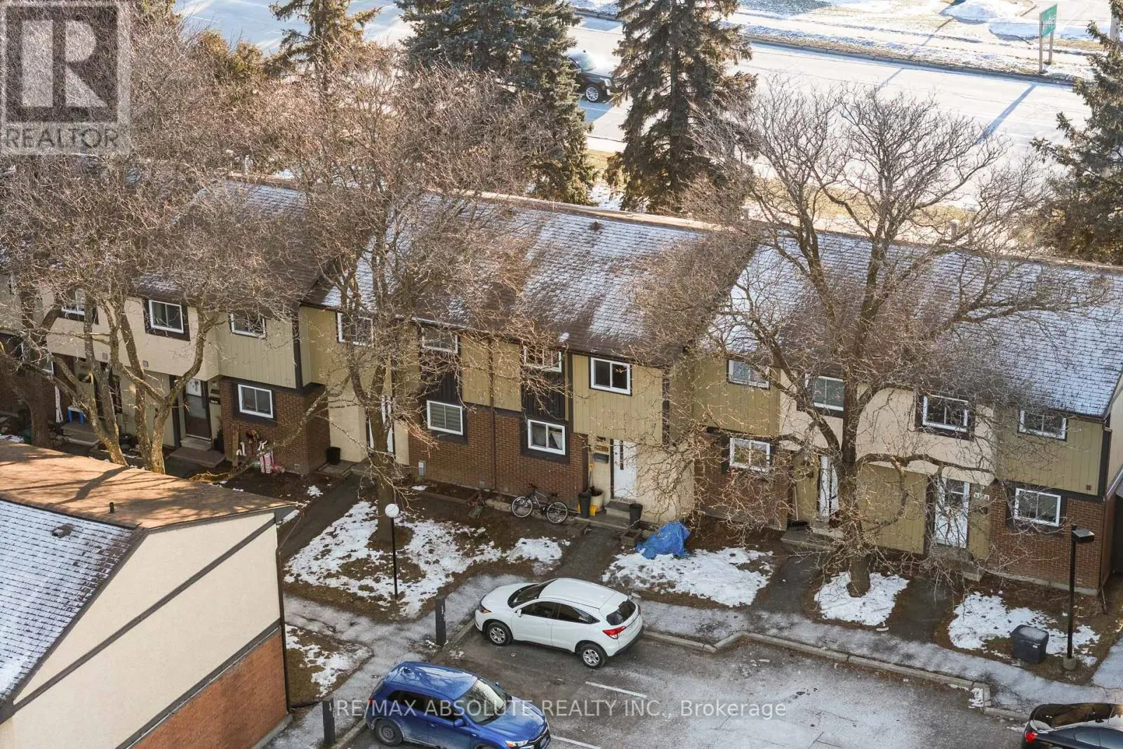 6138 BROOKSIDE LANE