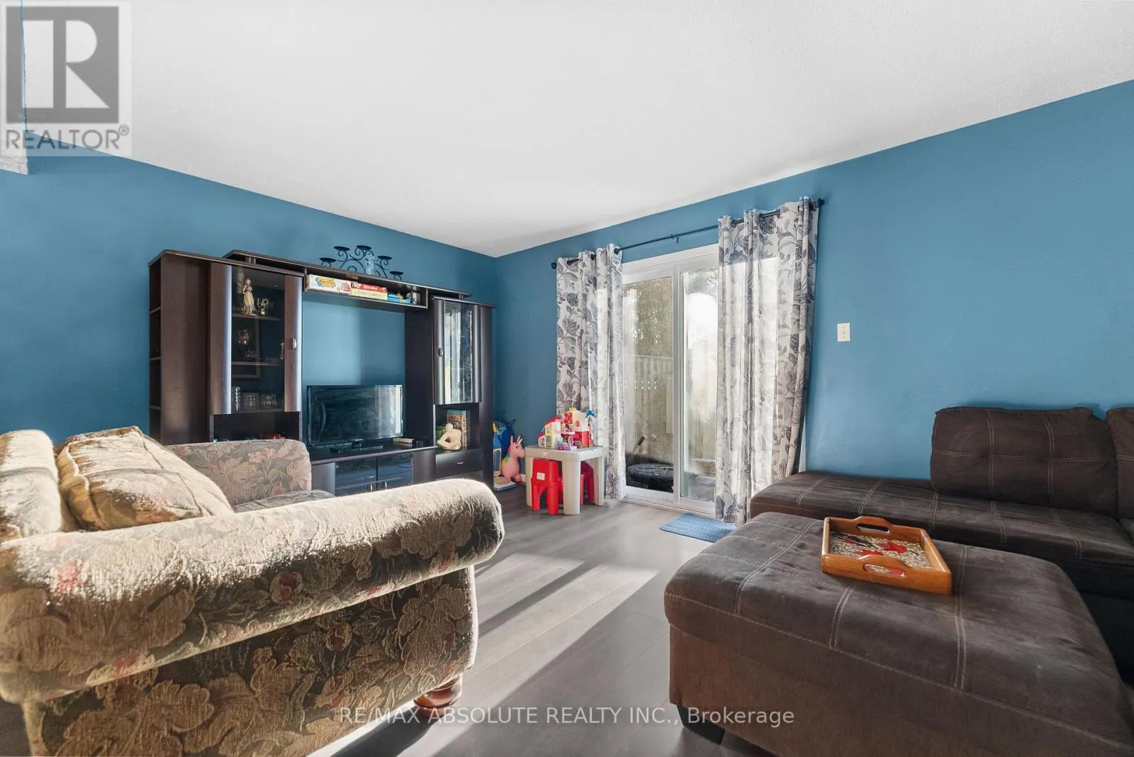 6138 BROOKSIDE LANE