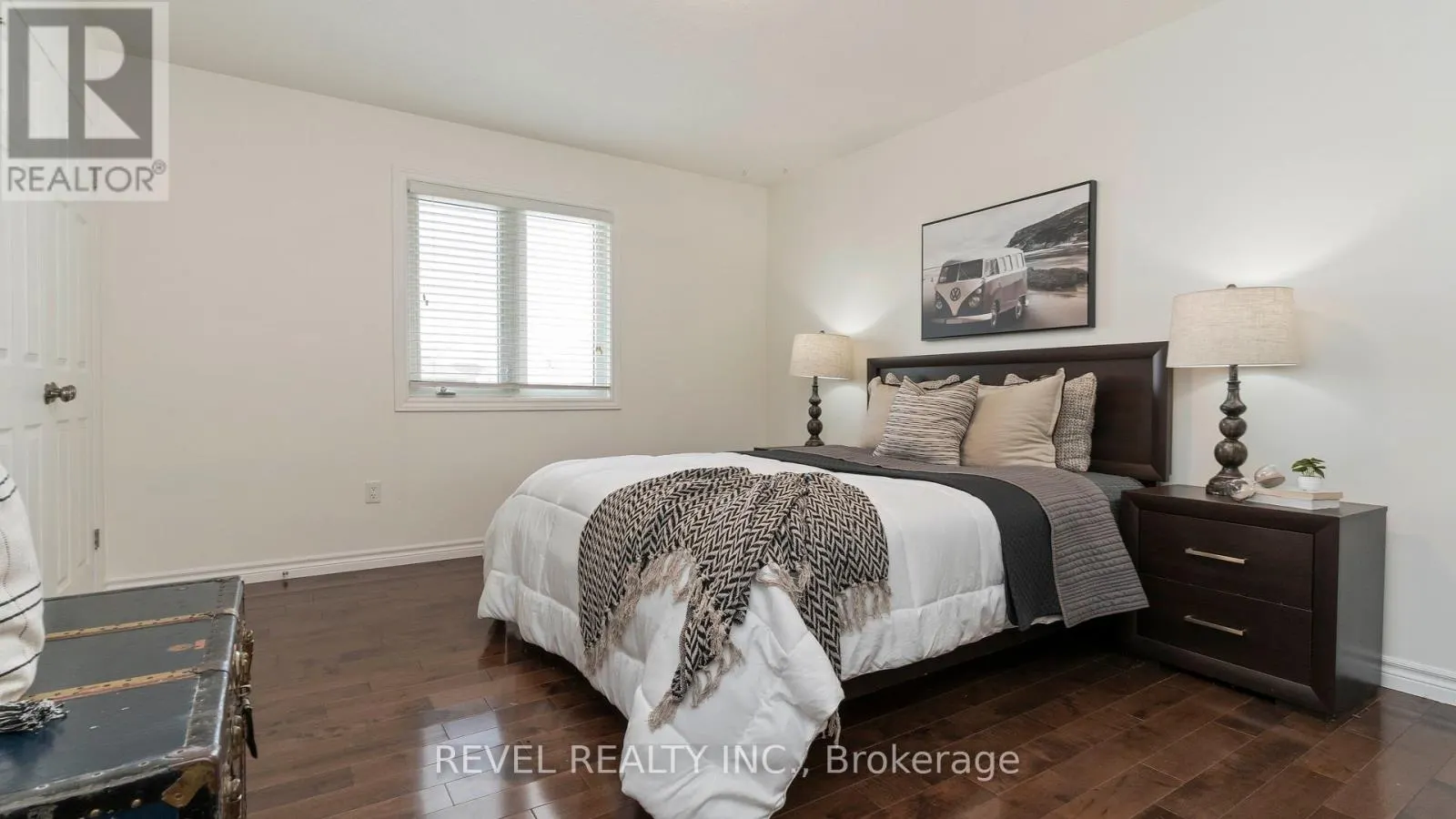 1520 LOGANS TRAIL