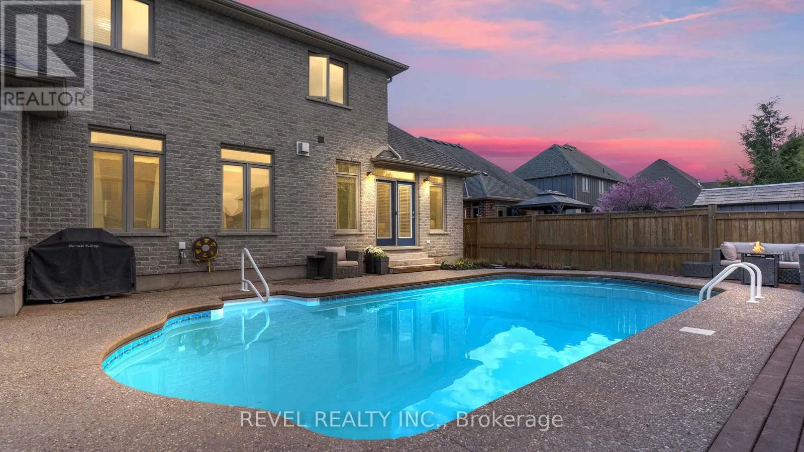 1520 LOGANS TRAIL