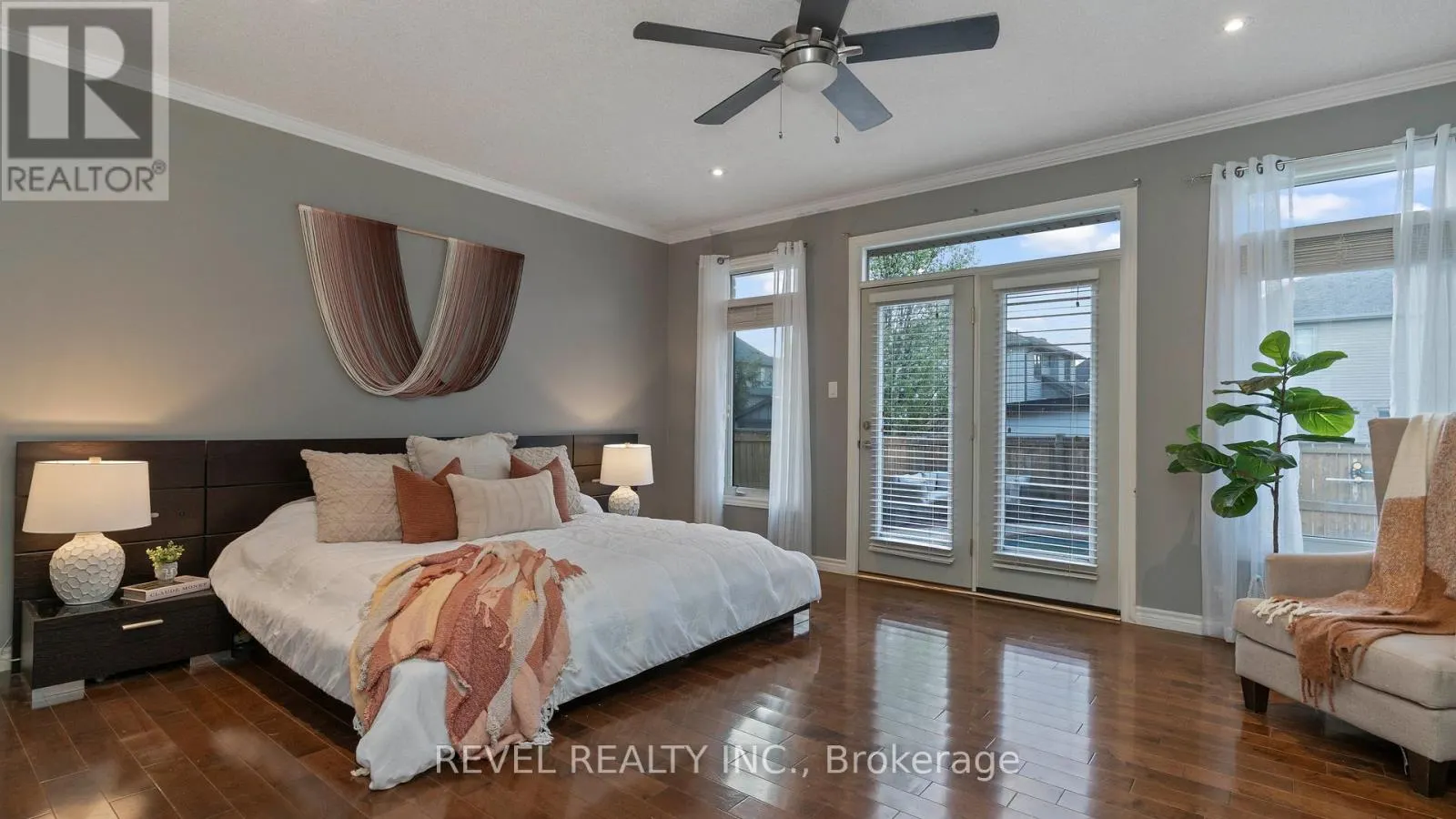 1520 LOGANS TRAIL