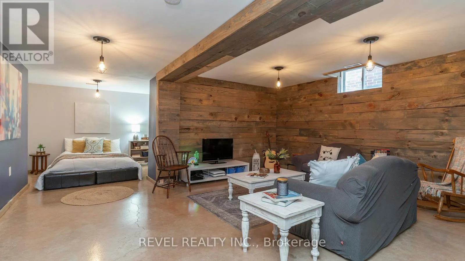 1520 LOGANS TRAIL