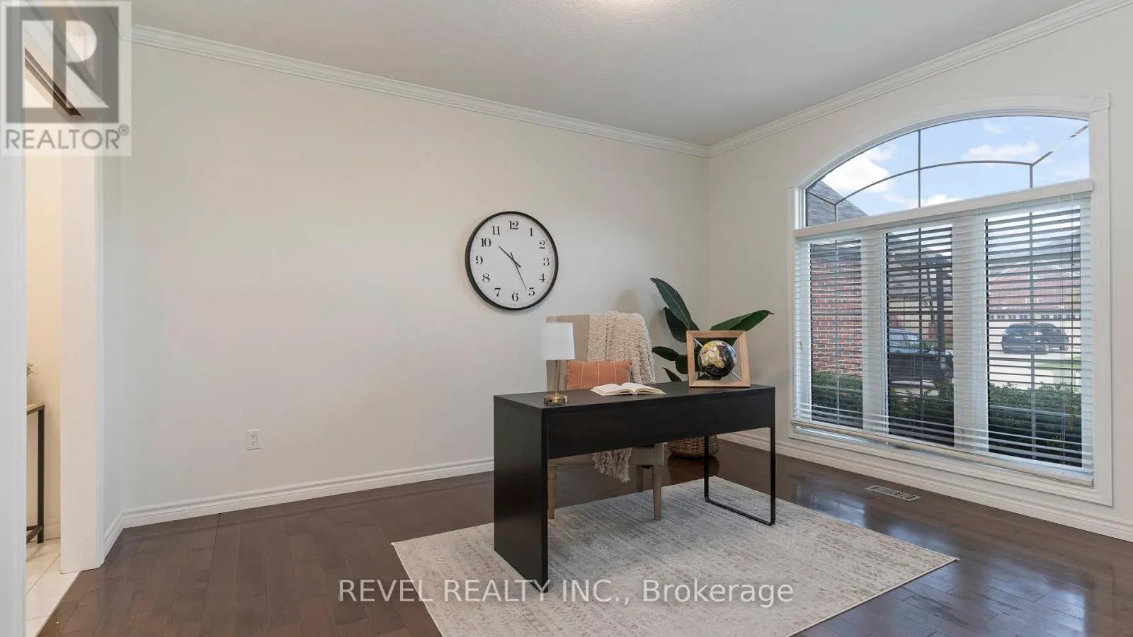 1520 LOGANS TRAIL