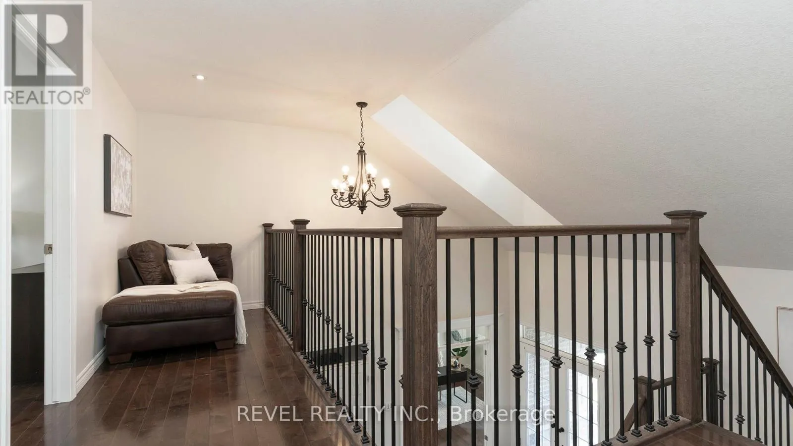 1520 LOGANS TRAIL