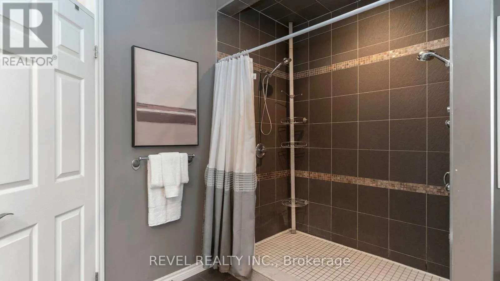 1520 LOGANS TRAIL