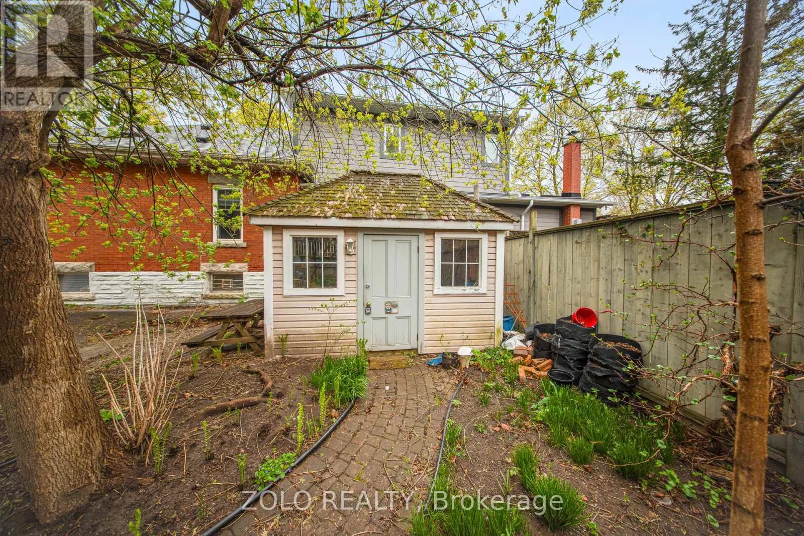 43 FORBES AVENUE