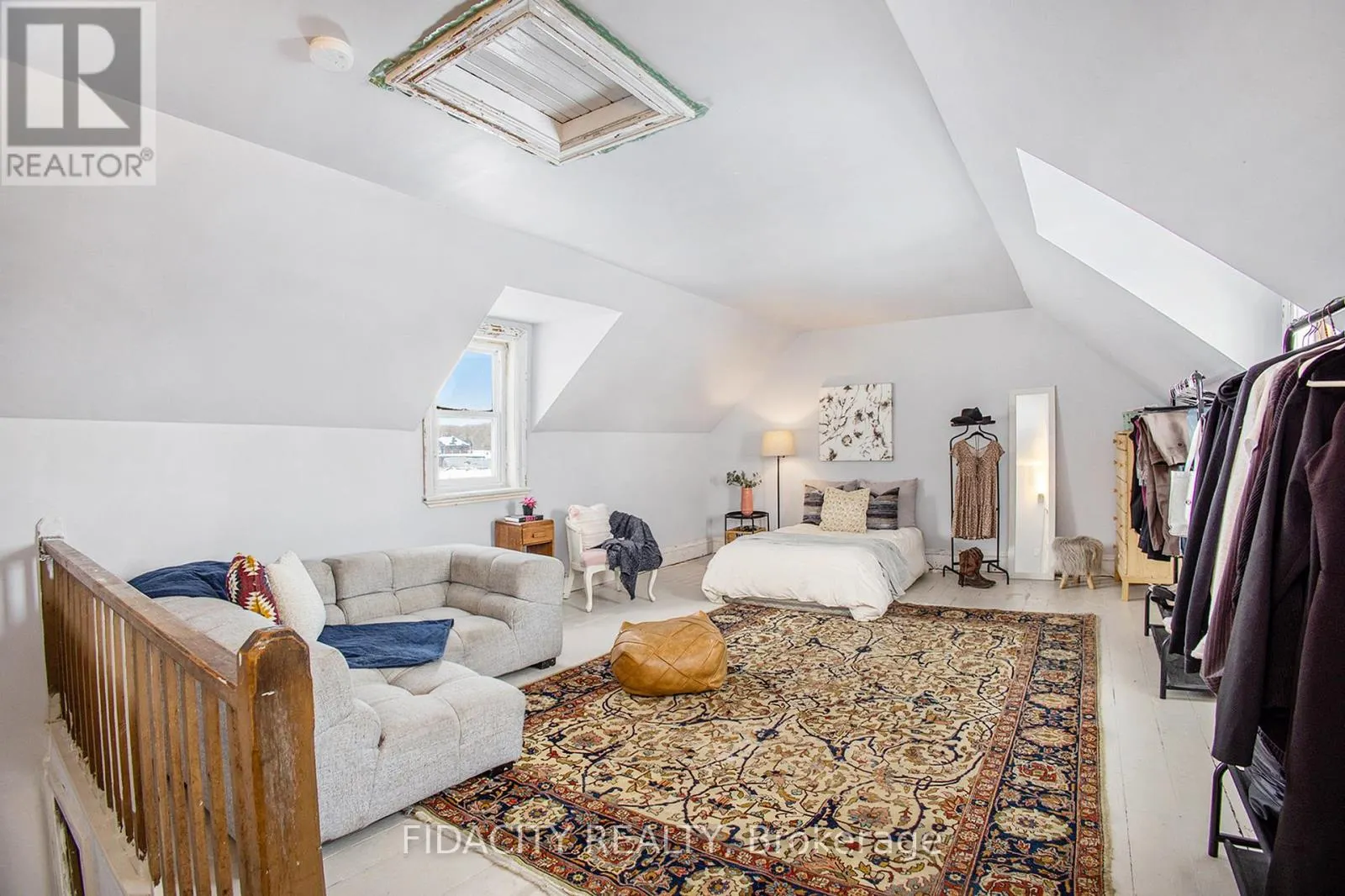 5046 CARP ROAD