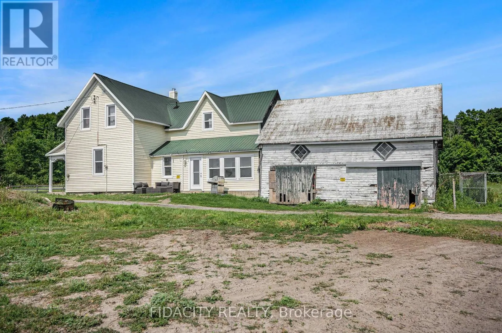 5046 CARP ROAD