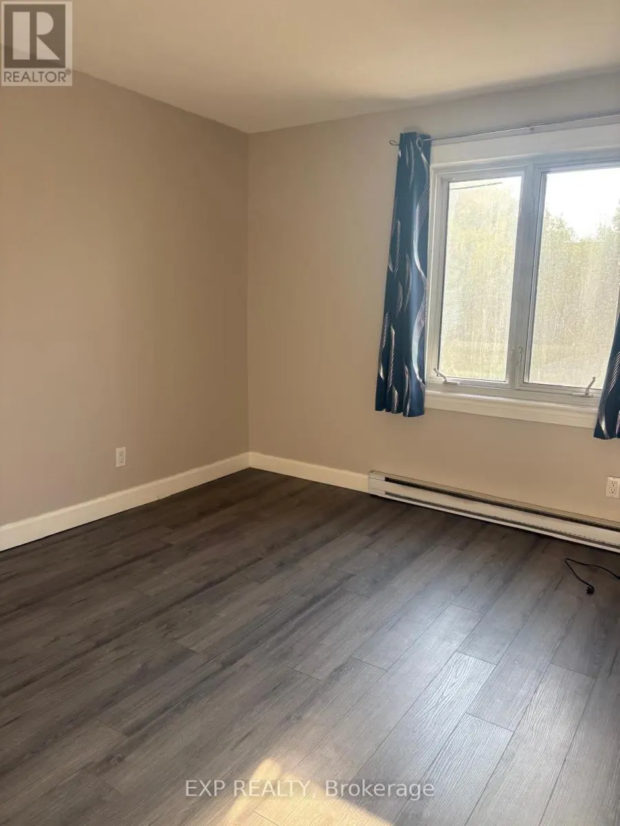 G3 - 158 MCARTHUR AVENUE