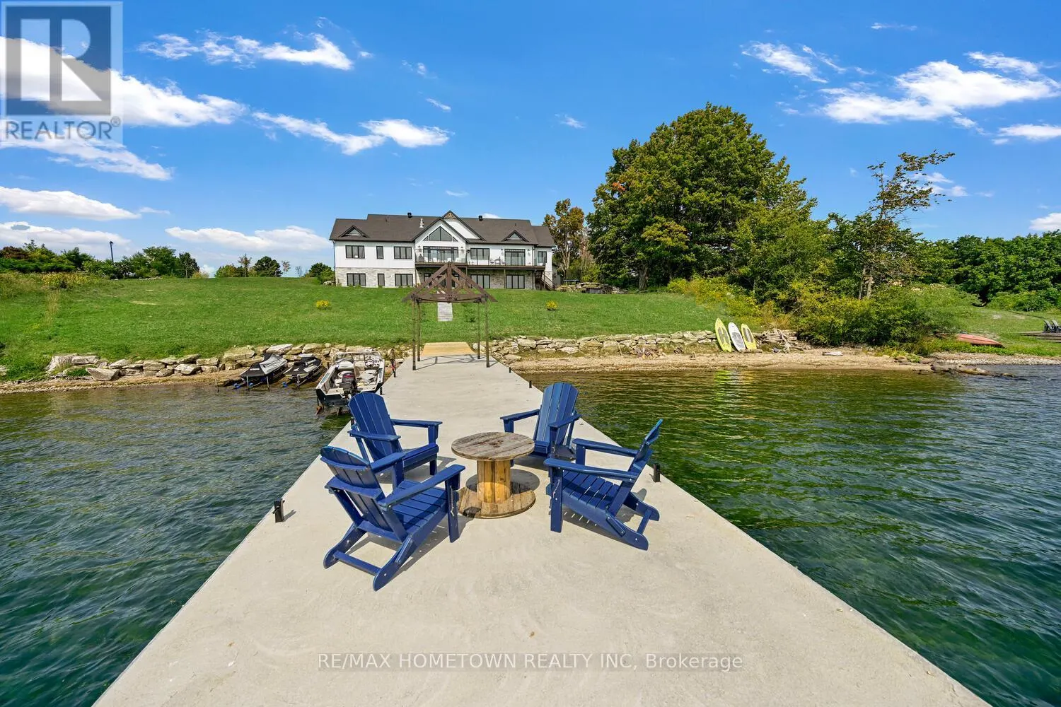 5 SHORESIDE WAY