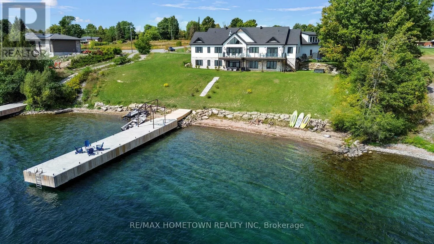 5 SHORESIDE WAY