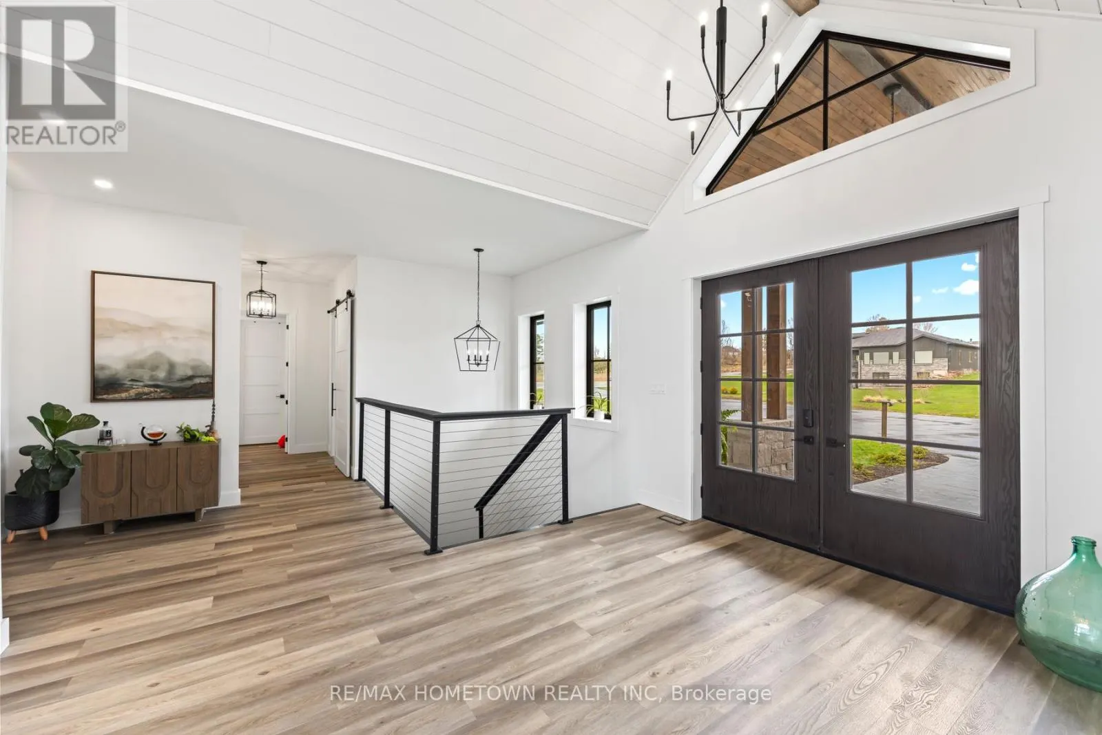 5 SHORESIDE WAY