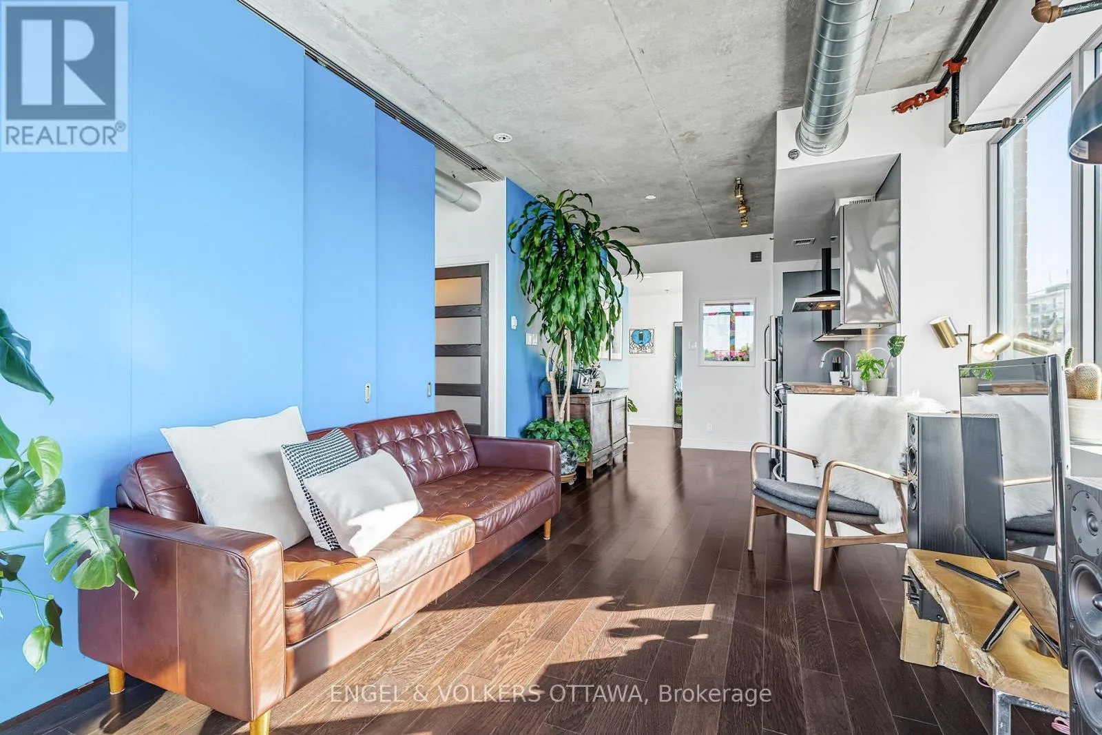 603 - 360 MCLEOD STREET