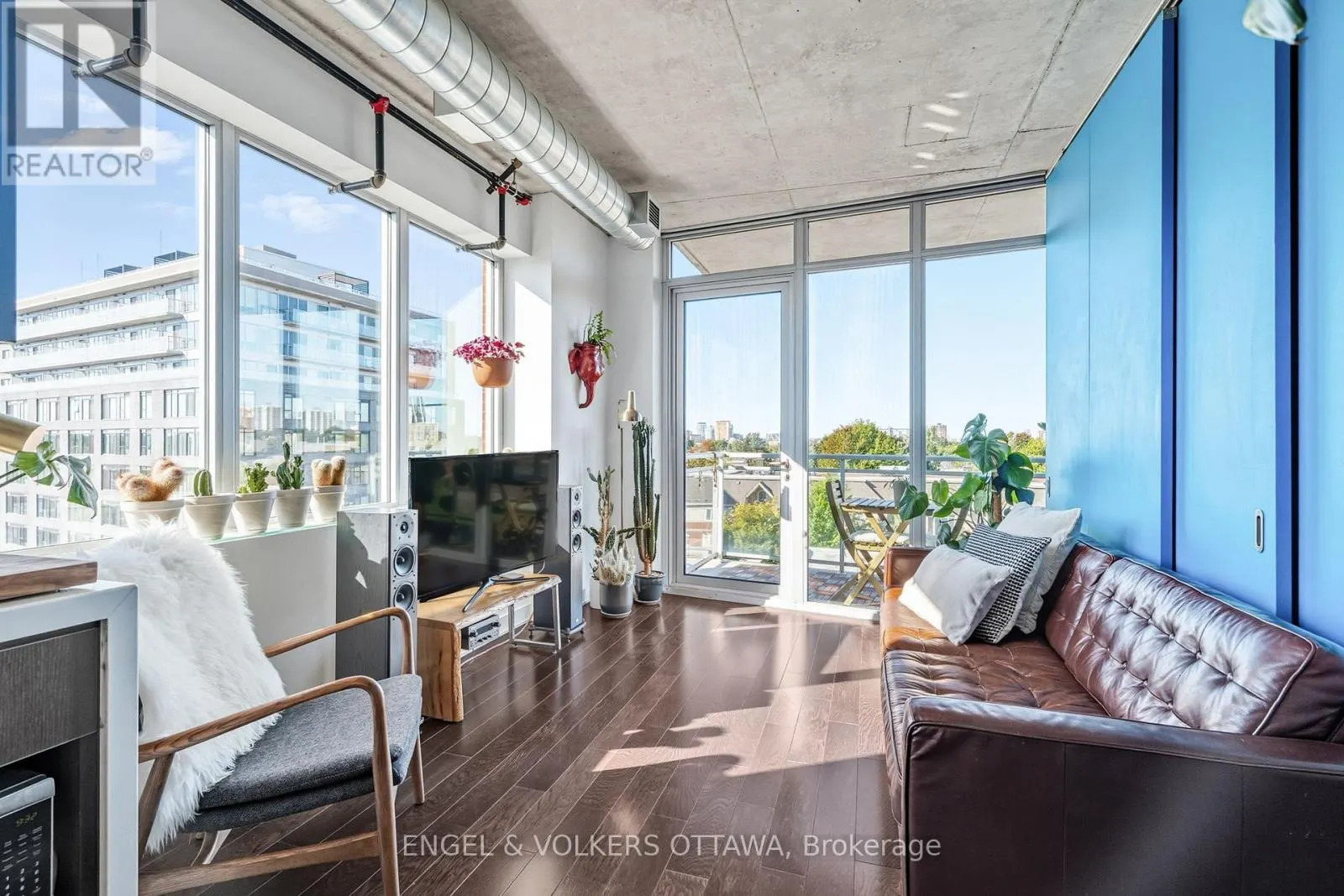 603 - 360 MCLEOD STREET