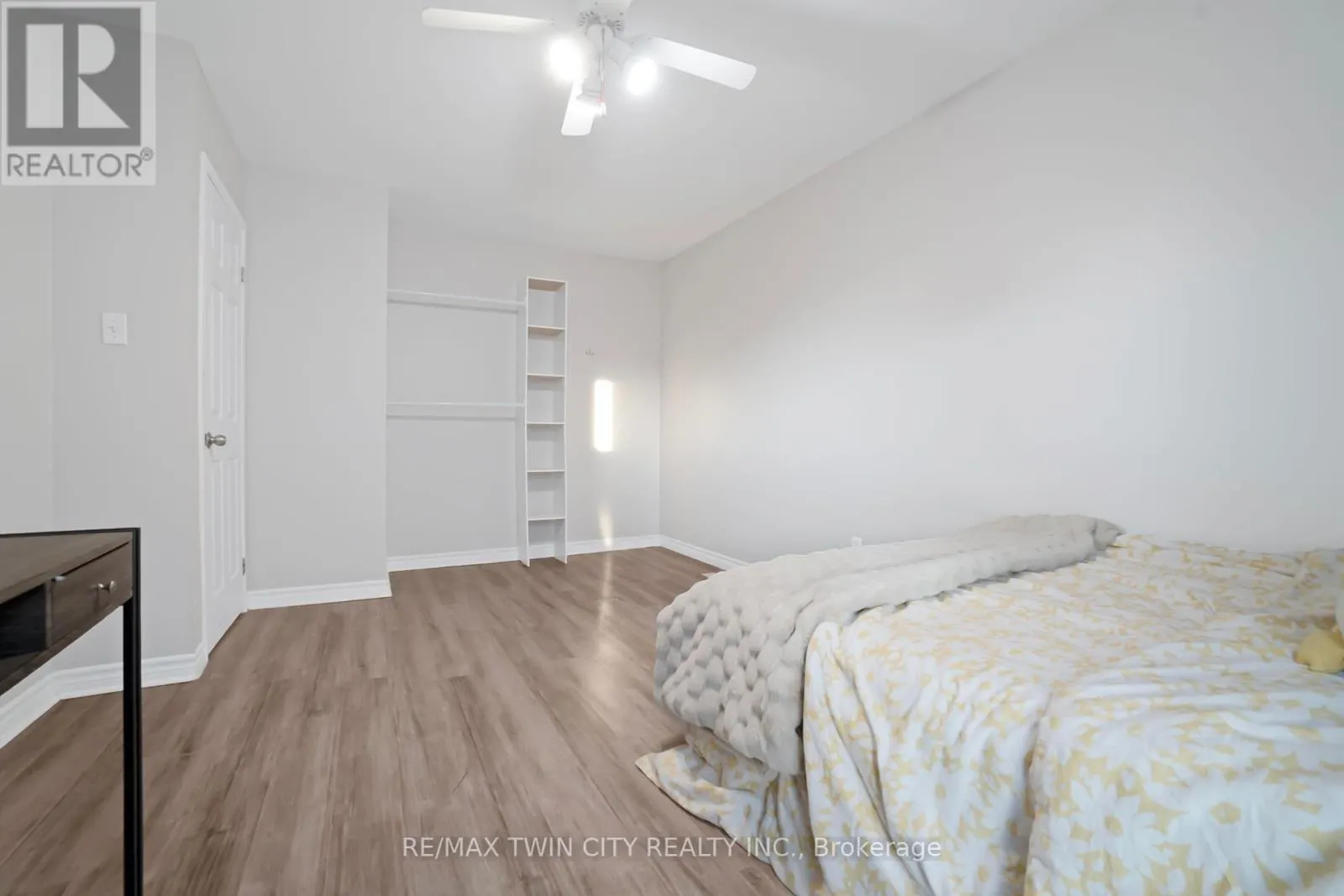 60 - 770 FANSHAWE PARK ROAD E