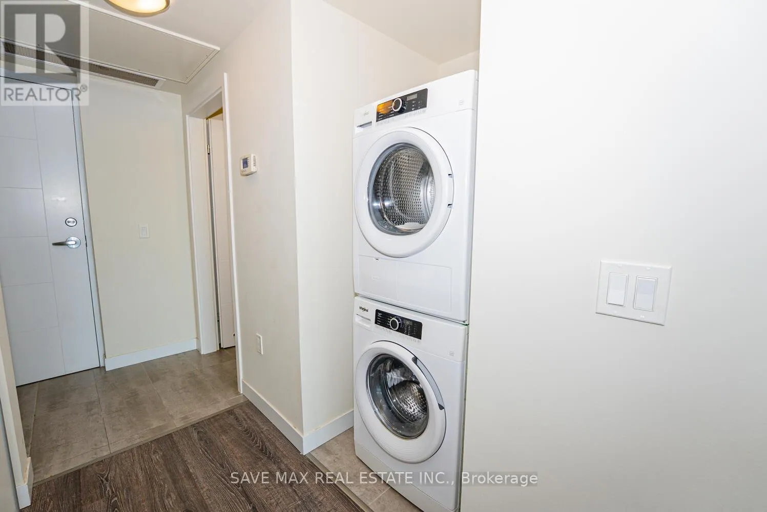 405 - 257 HEMLOCK STREET