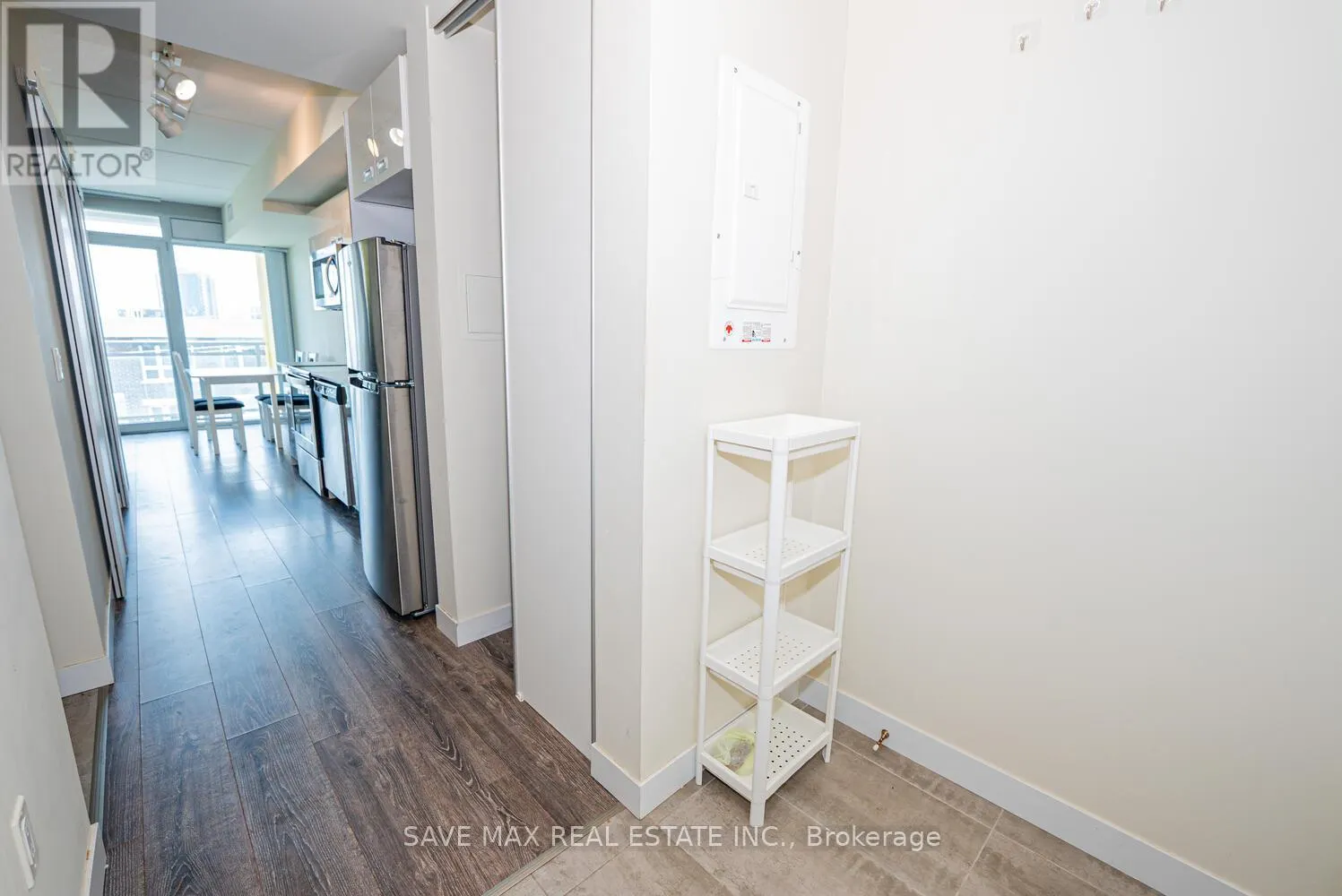 405 - 257 HEMLOCK STREET