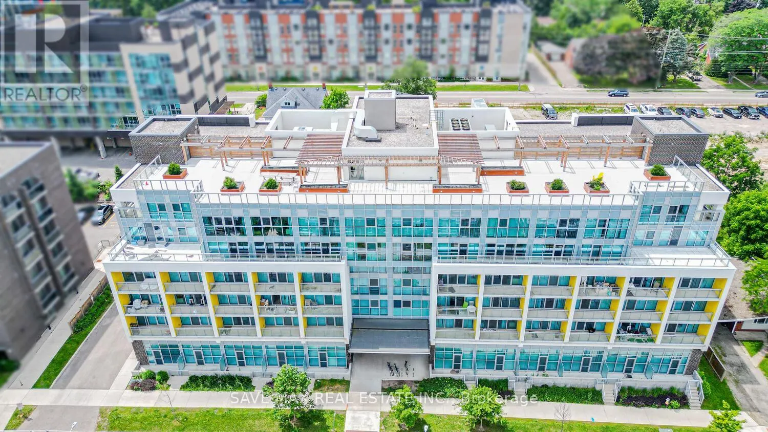 405 - 257 HEMLOCK STREET