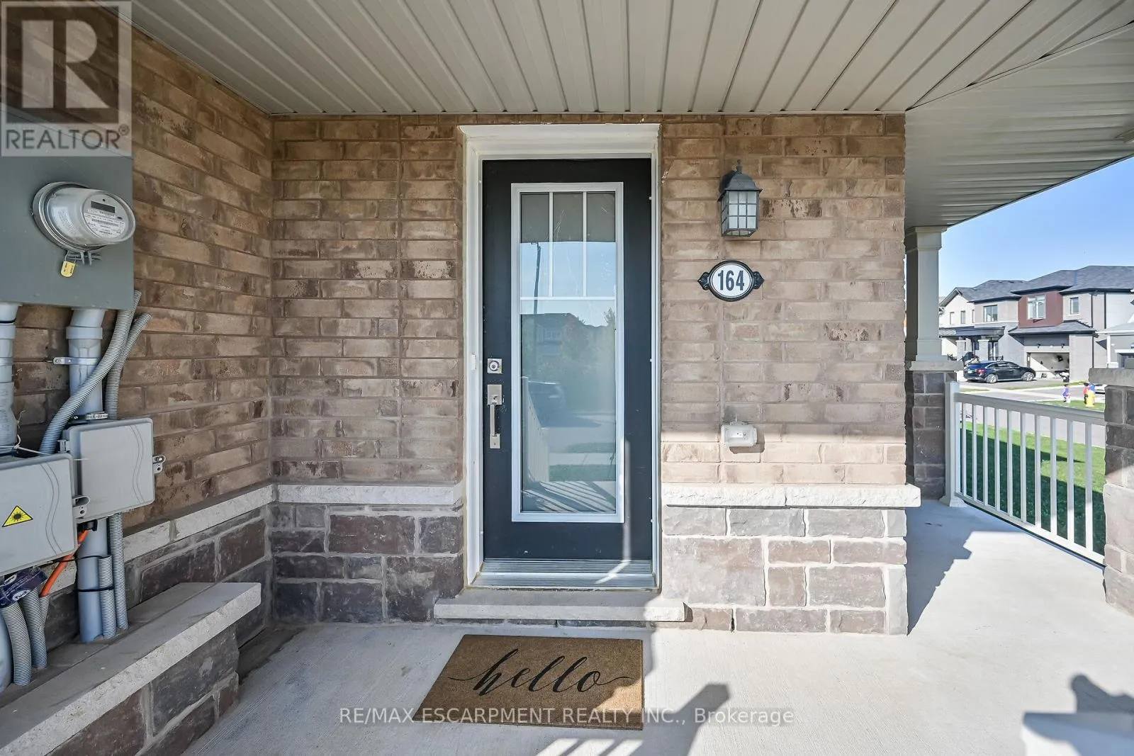 164 MACLACHLAN AVENUE