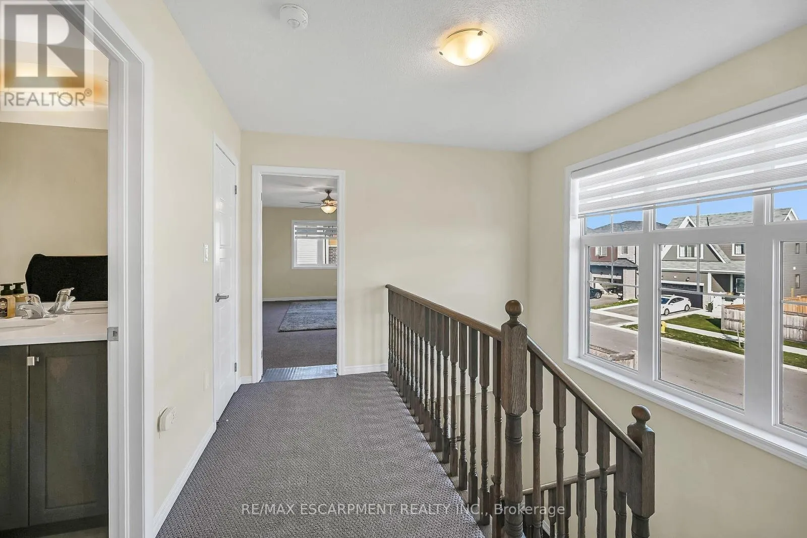 164 MACLACHLAN AVENUE
