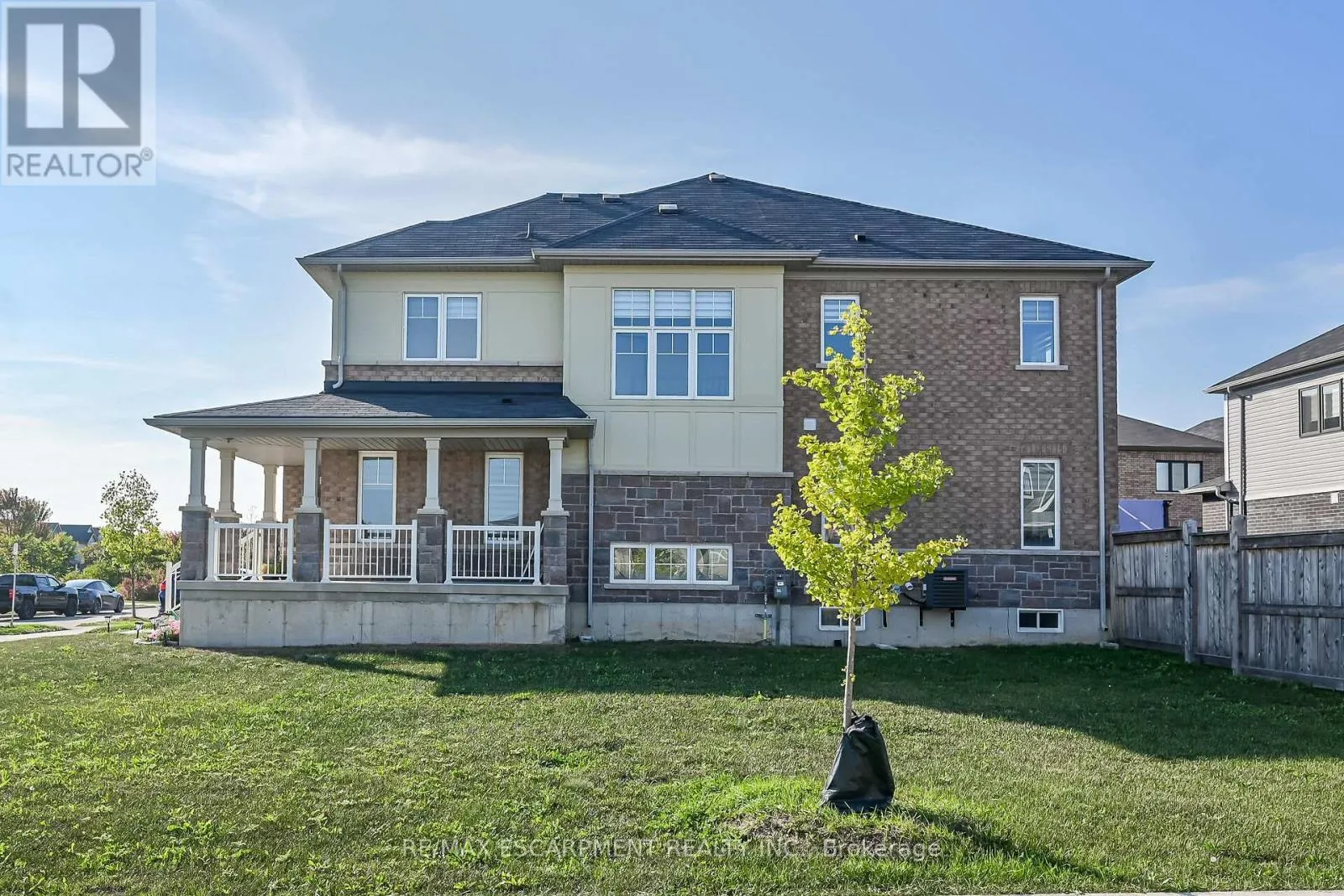 164 MACLACHLAN AVENUE