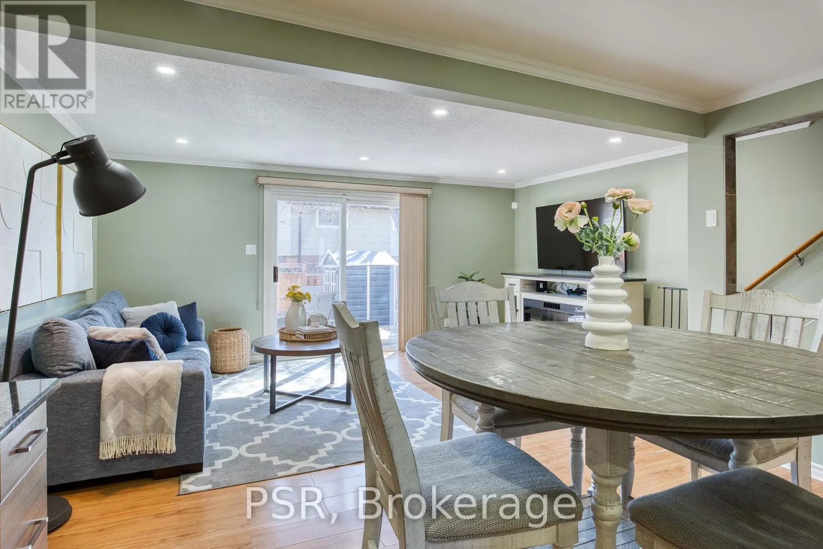 20 - 11 GRAND RIVER BOULEVARD