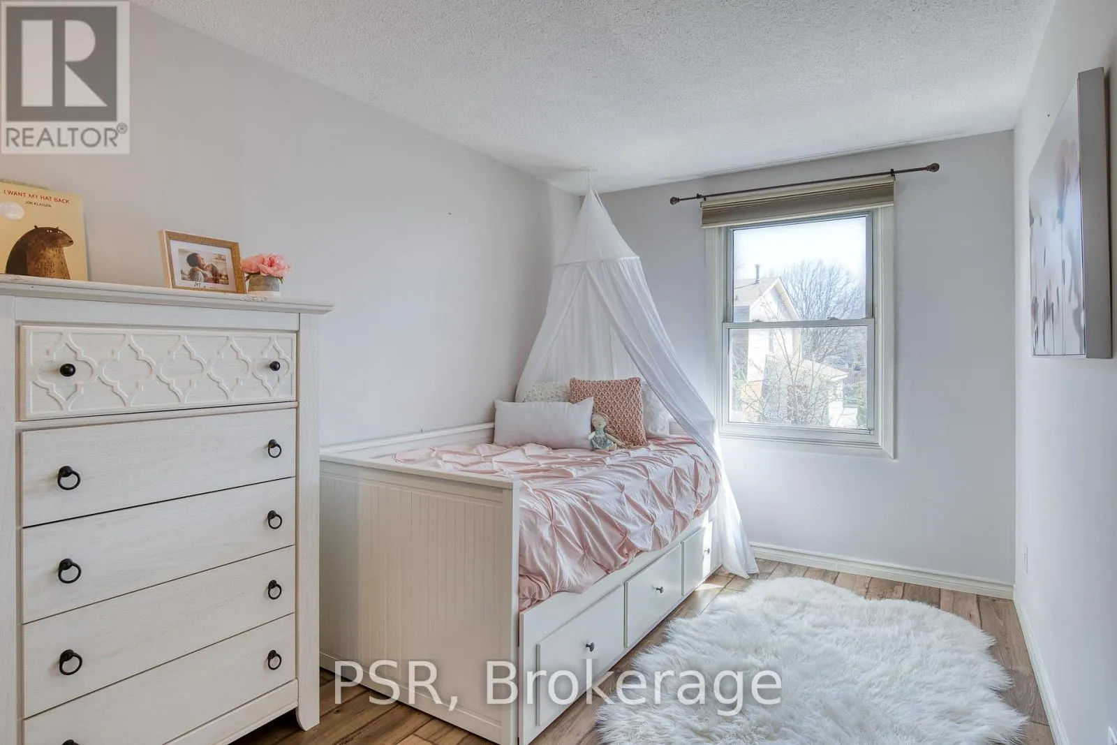 20 - 11 GRAND RIVER BOULEVARD
