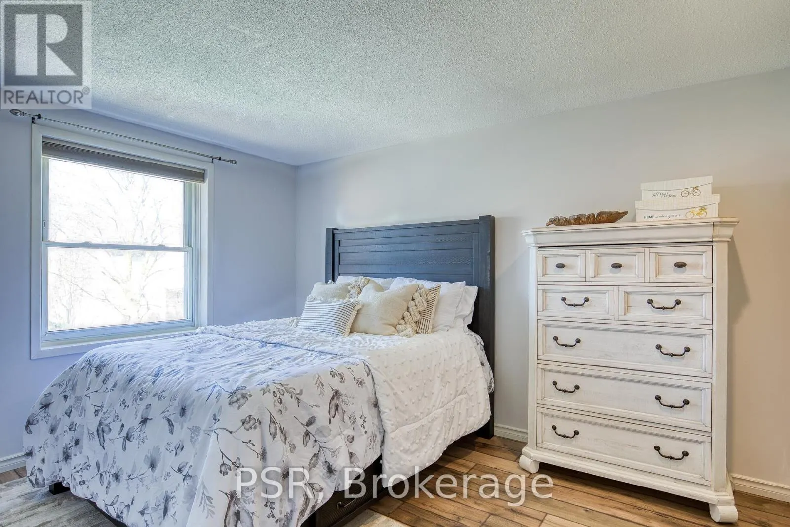 20 - 11 GRAND RIVER BOULEVARD