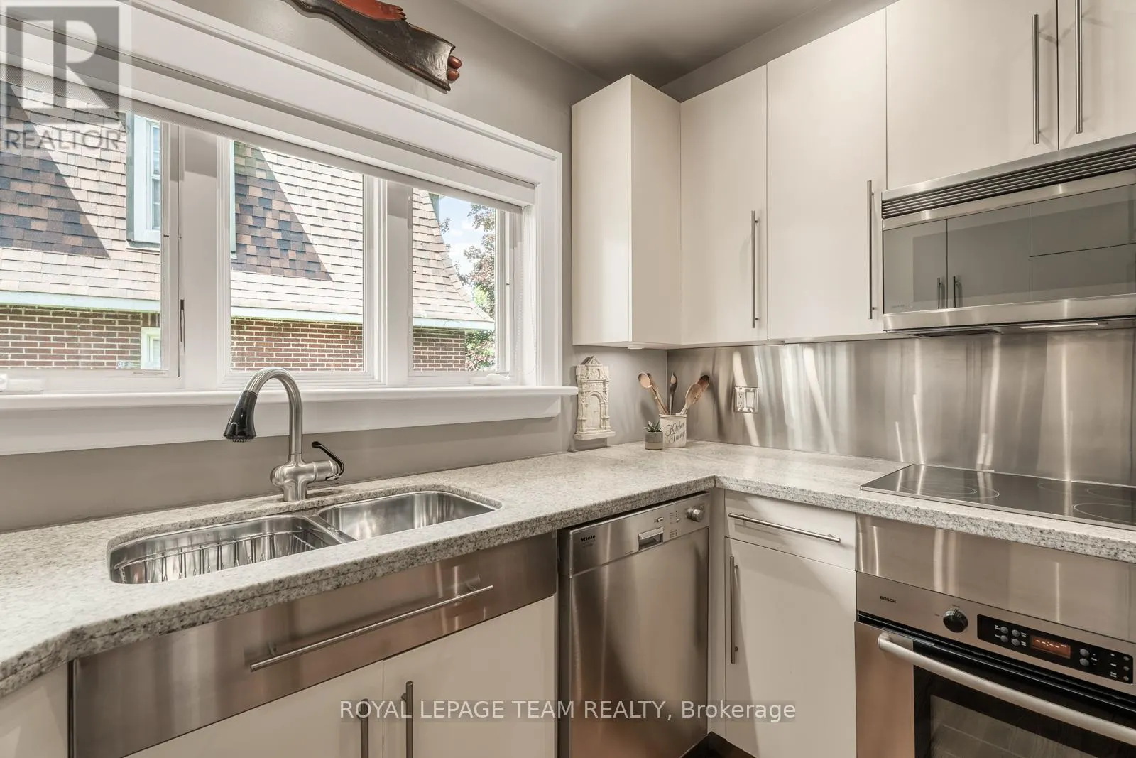 228 RIDEAU TERRACE