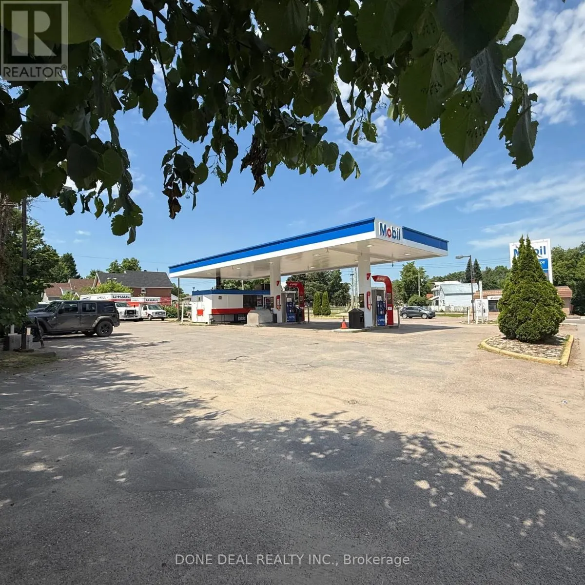 640 PEMBROKE STREET W