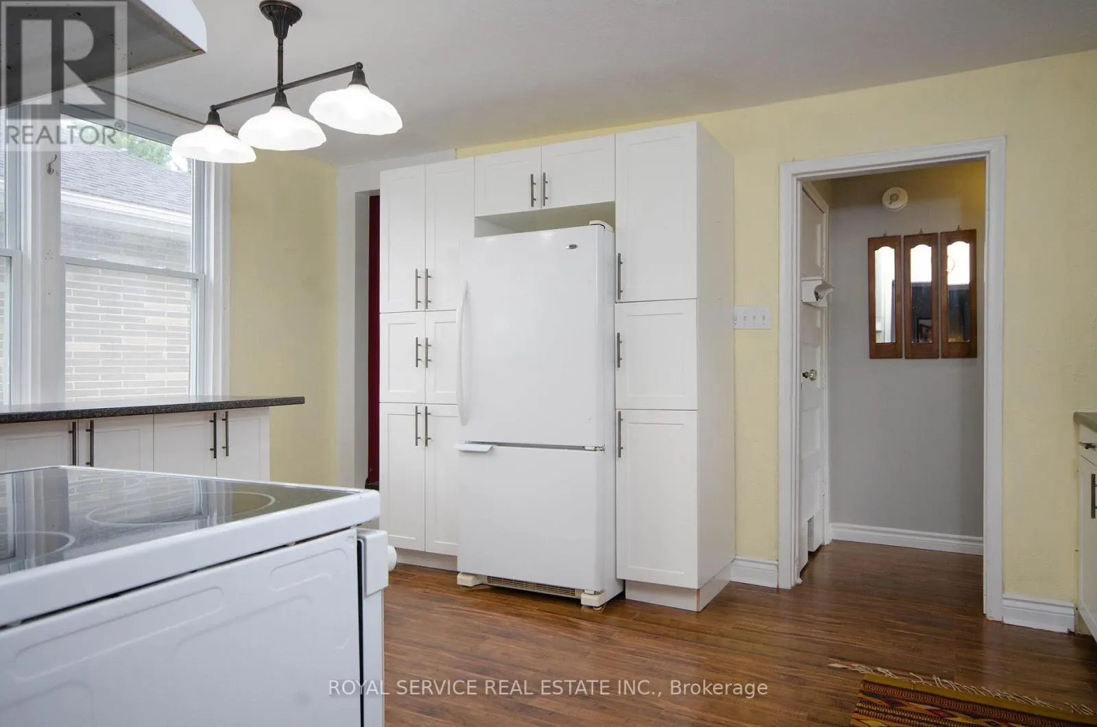 87 HOPE STREET N