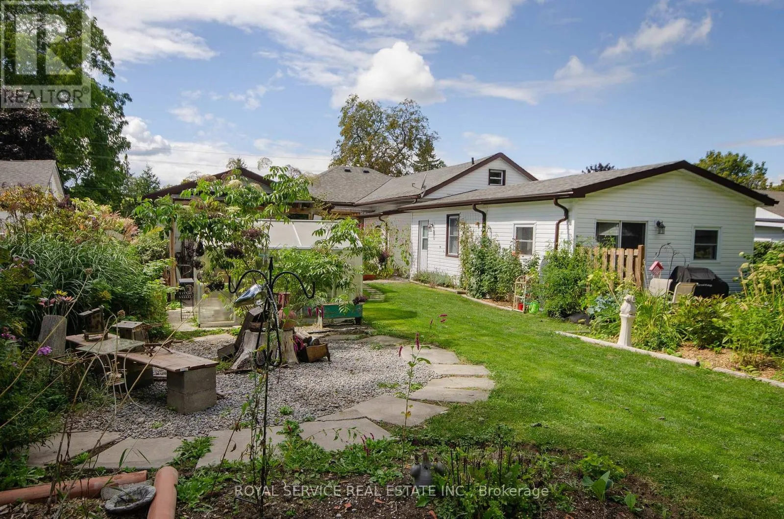 87 HOPE STREET N