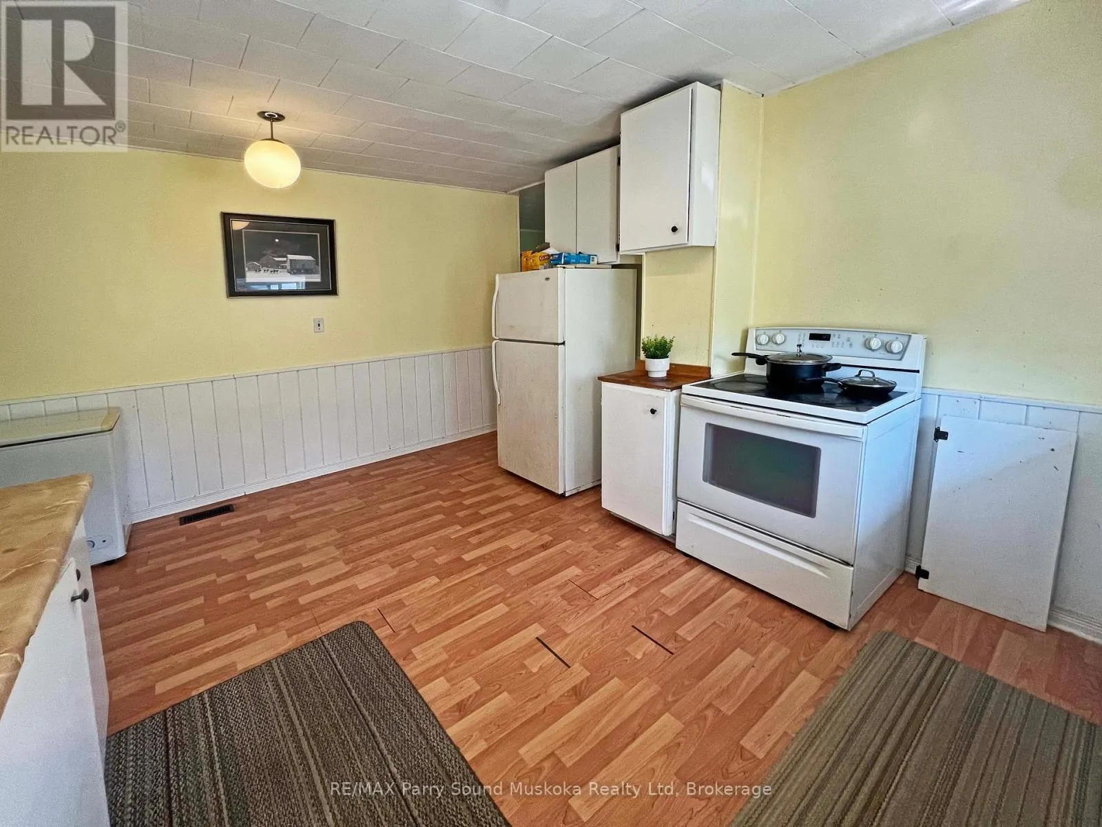 46 WAUBEEK STREET