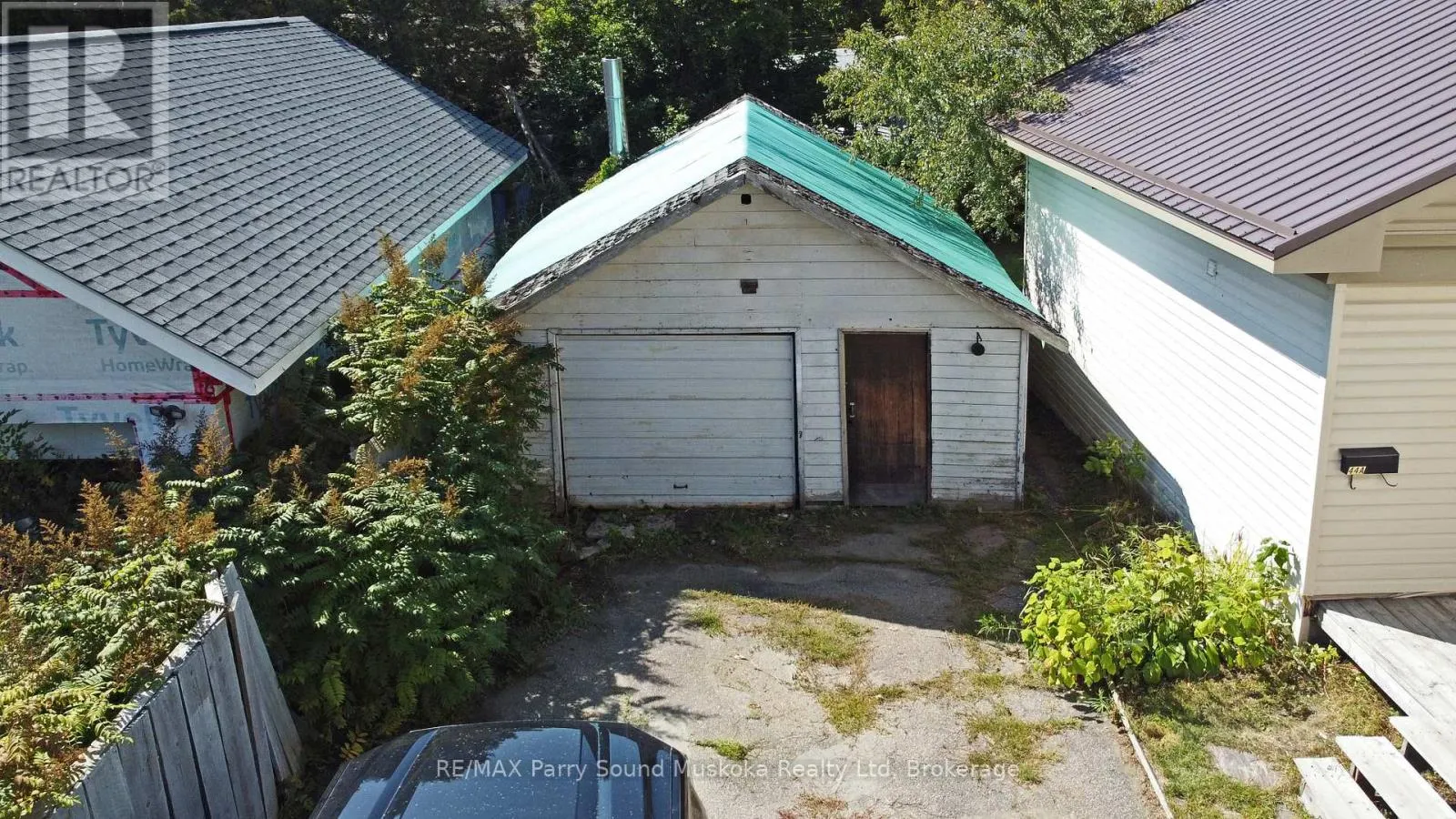 46 WAUBEEK STREET