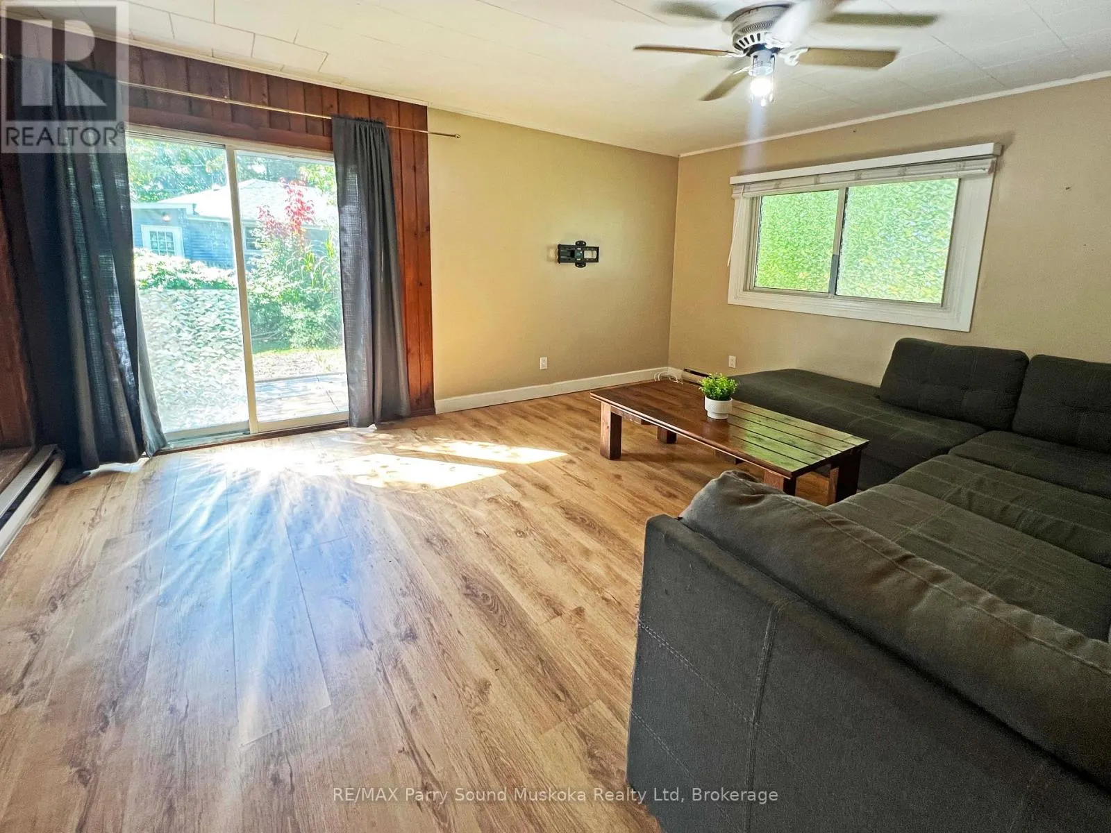 46 WAUBEEK STREET