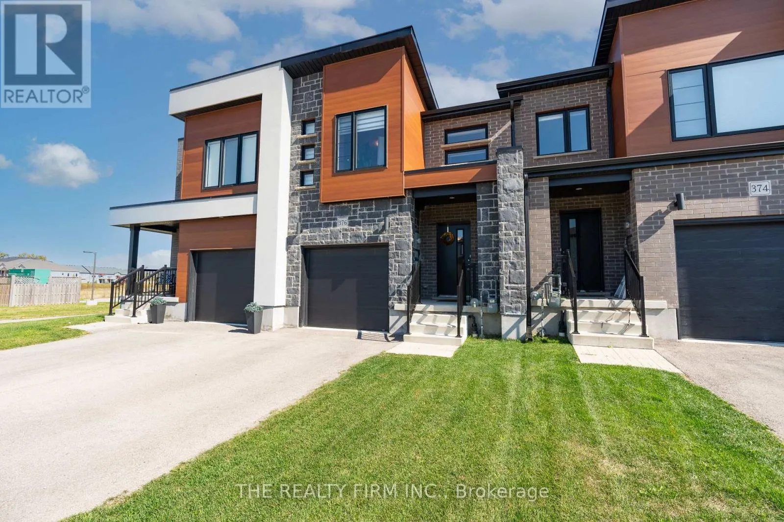 376 BRADSHAW DRIVE