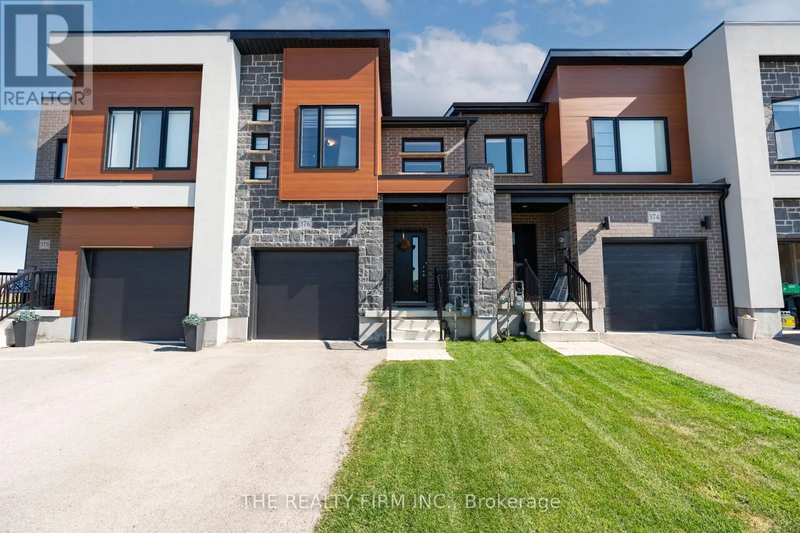 376 BRADSHAW DRIVE