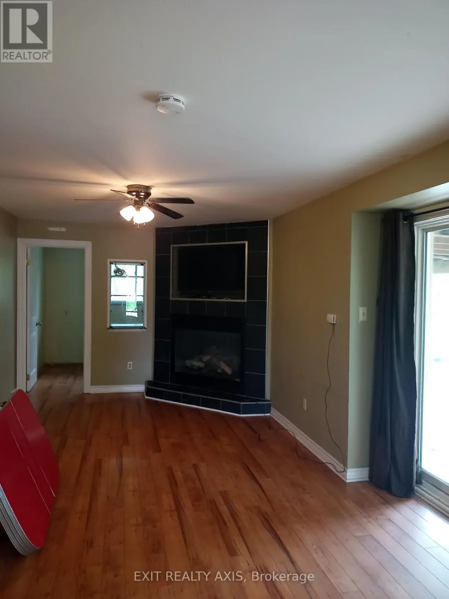 11 & 13 BAYVIEW CRESCENT