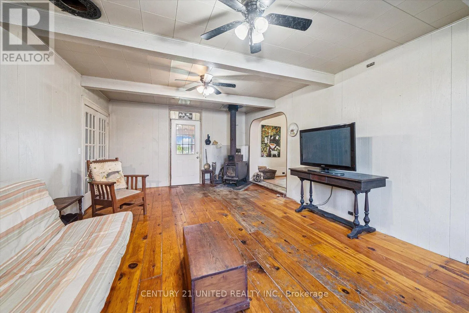 872 COUNTY ROAD 2