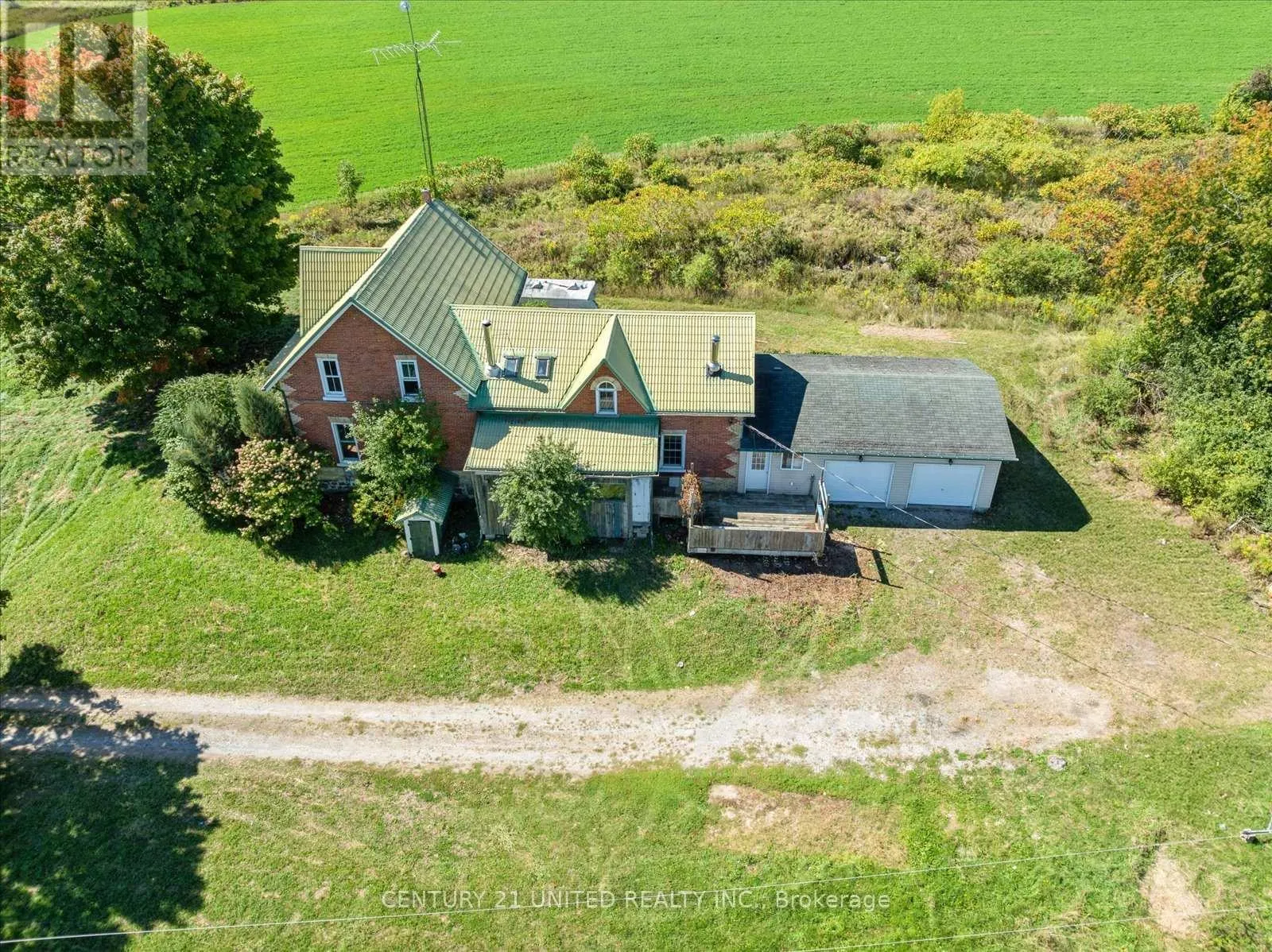 872 COUNTY ROAD 2