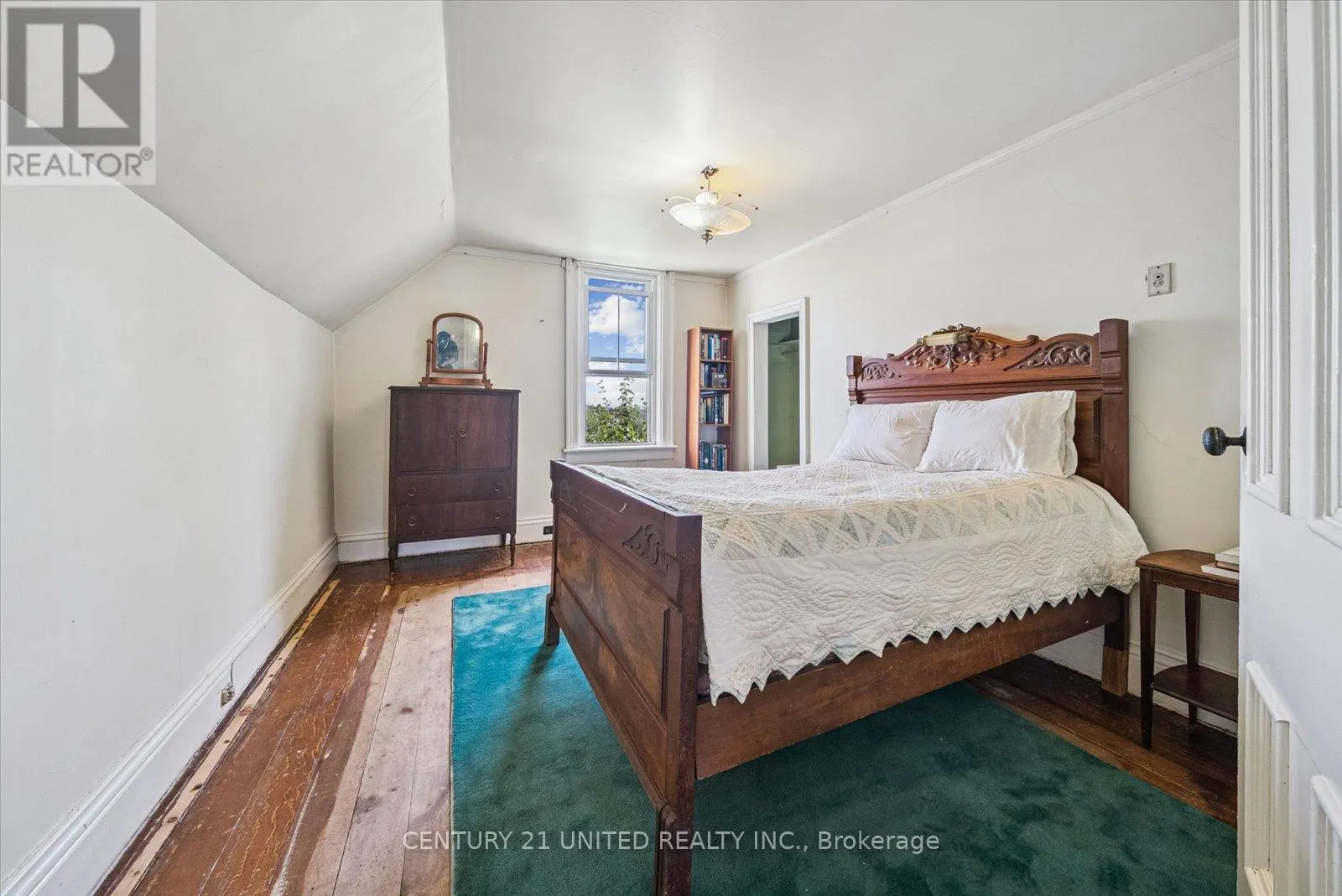 872 COUNTY ROAD 2