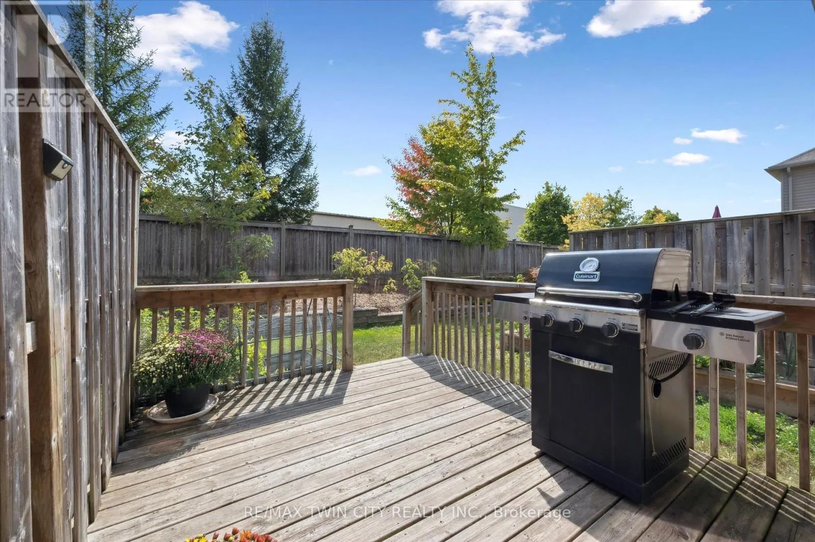 29 - 555 CHABLIS DRIVE