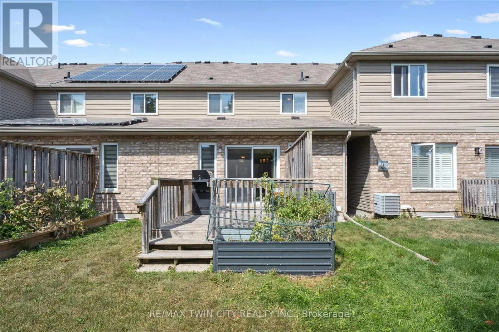 29 - 555 CHABLIS DRIVE
